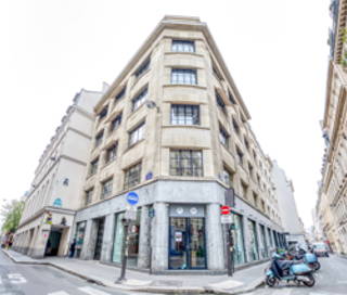 Bureau privé 19 m² 5 postes Location bureau Rue de Richelieu Paris 75002 - photo 5